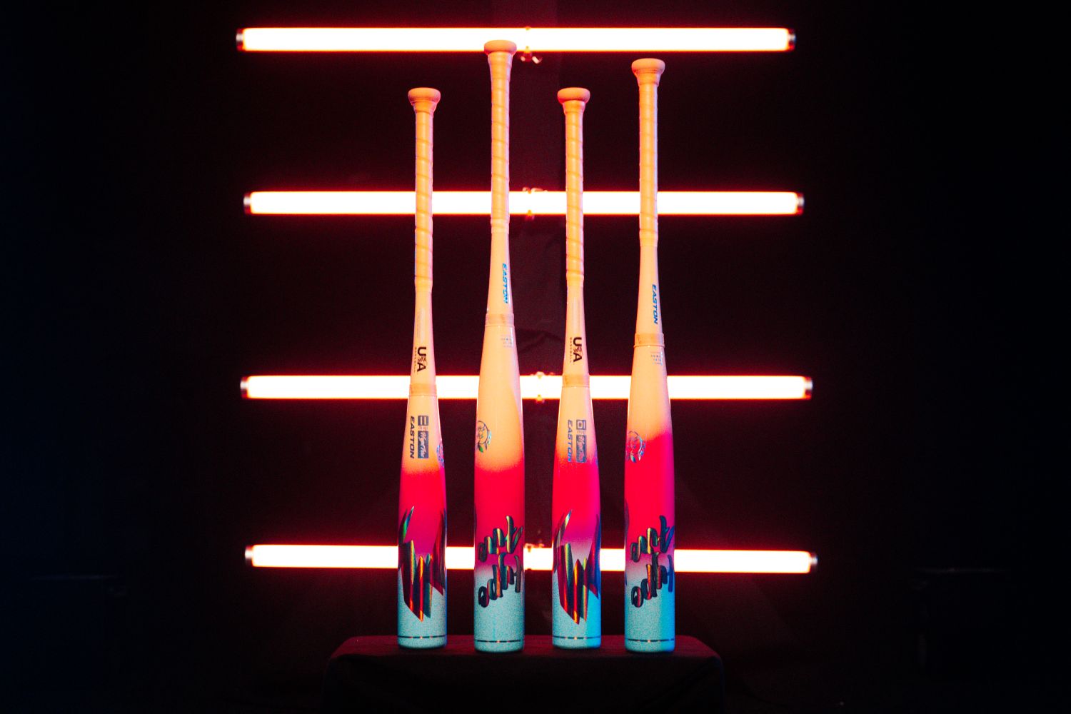 easton-eus7hyp10-tan-pink-blue-hype-fire-usa-baseball-bats-display