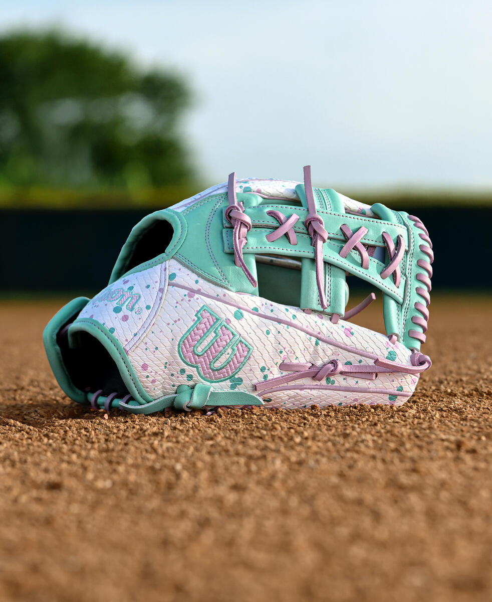 25 1801 2025 Winter A2K A2000 Pro Stock Glove WBW103945 PDP 2