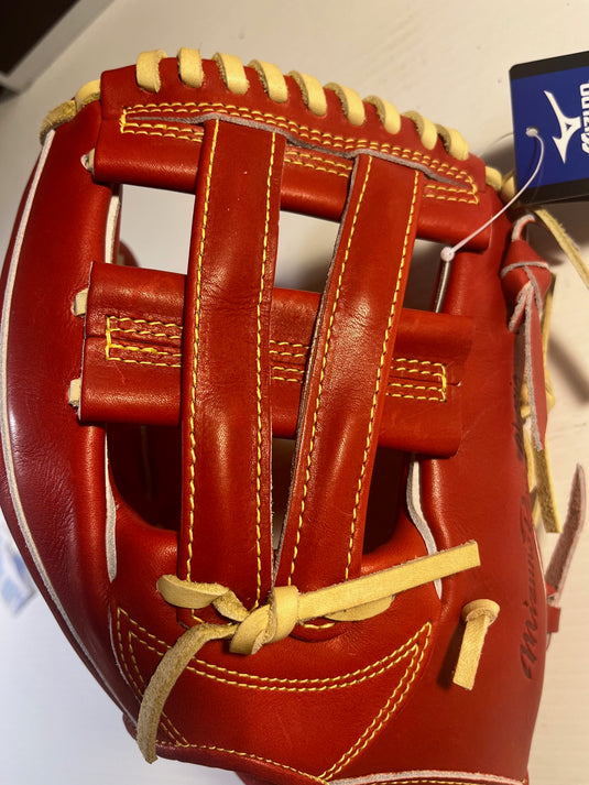 2025 Mizuno Pro Classic 11 3/4" Infielder's Baseball Glove GMPC-50 with Harmonious Tension J Leather, premium Japanese Steerhide, 3D hand last