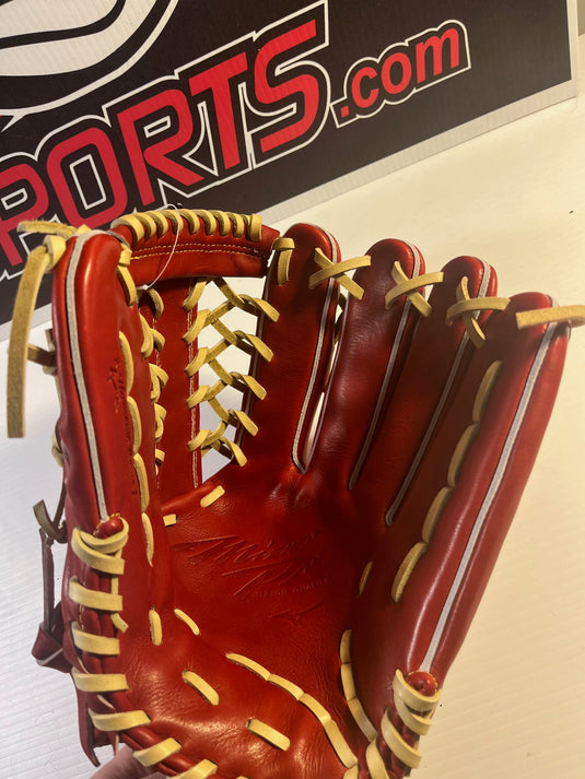 2025-Mizuno-Pro-Classic-12.75-inch-outfielders-baseball-glove-GMPC-70-harmonious-tension-J-leather-premium-japanese-steerhide-3D-hand-last-4-golds-patch