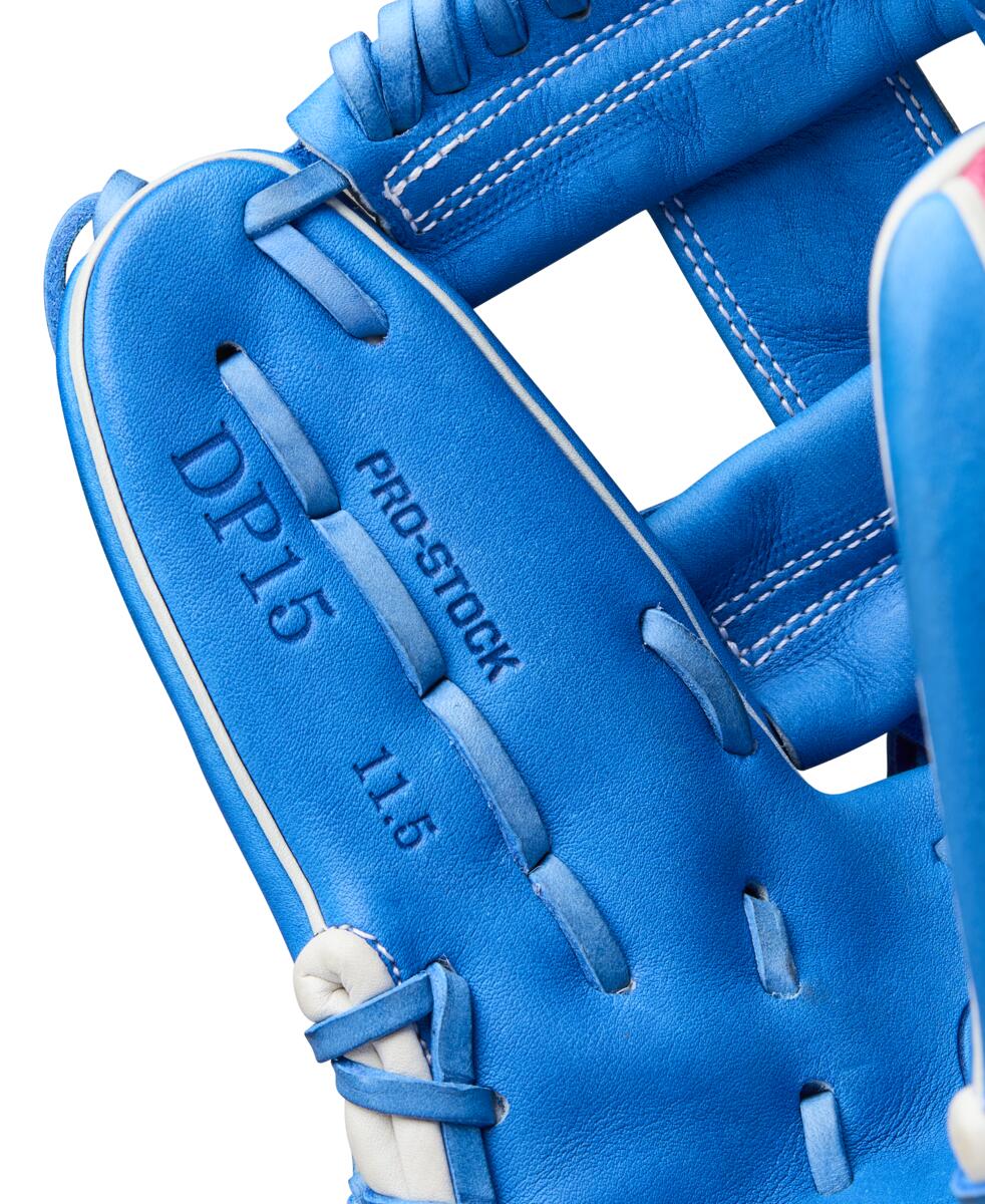 WBW103495 6 A2000 2025 LTM DP15 Blue White 11 5 115 Blue Flamingo White