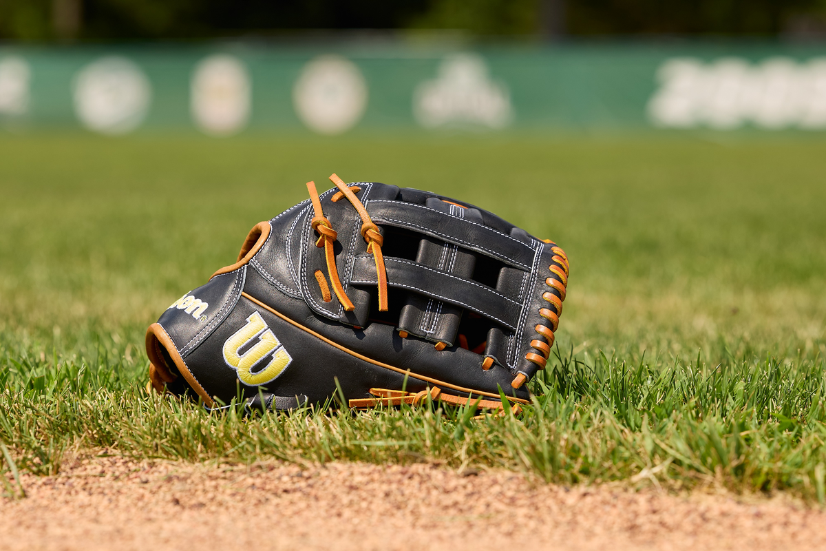 WBW104121 2026BB Wilson Grayslake Location Shoot DM188