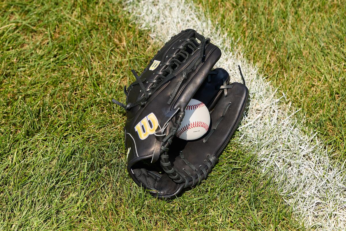 WBW104181 2026BB Wilson Grayslake Location Shoot DM216