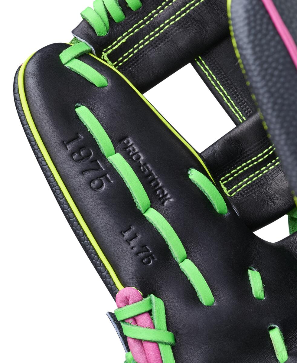 WBW104596 6 2026 SUMMER A2000 1975SS Black Opt 1175 BLACK OPTICYELLOW