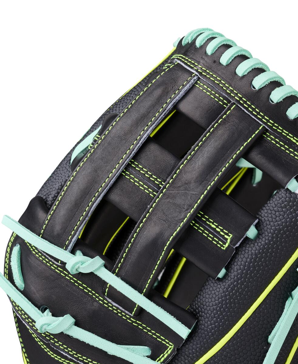 WBW104599 4 2026 SUMMER A2000 1750SS Black Opt 125 BLACK OPTICYELLOW