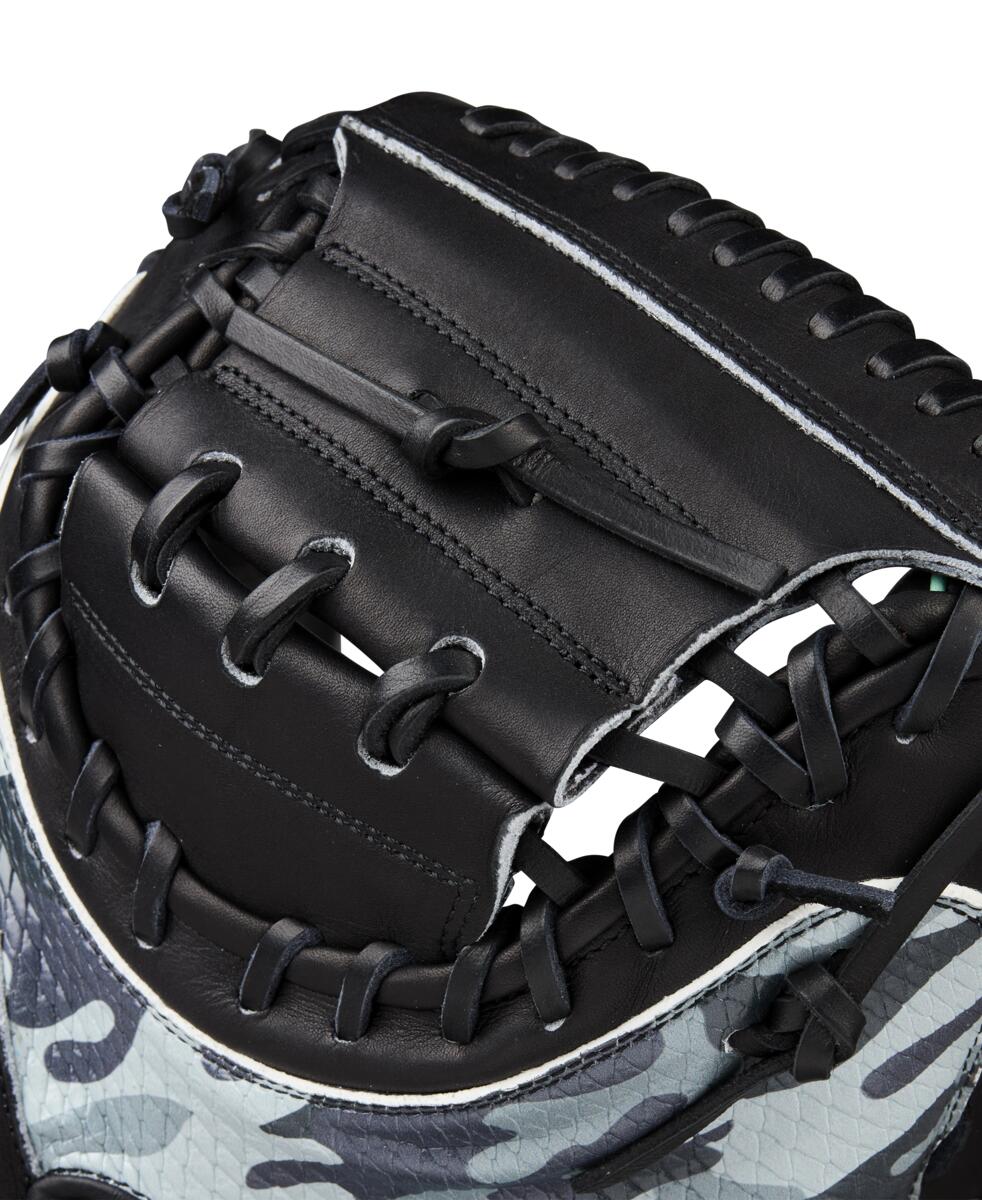 Wilson A2000 34" AW28 Baseball Catcher's Mitt WBW10349434 - SPC SportsWBW10349434Wilson